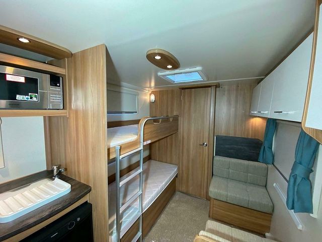Bailey Persuit 560/5 Touring Caravan (2018) - Picture 10