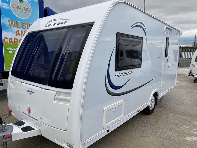 Lunar Quasar 642 Touring Caravan (2015) - Picture 2