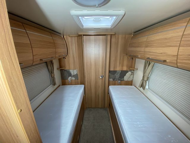 Bailey Pegasus Rimini Touring Caravan (2013) - Picture 7