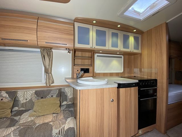 Bailey Pegasus Rimini Touring Caravan (2013) - Picture 9