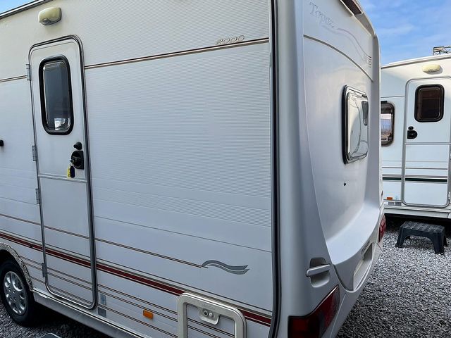 Sterling Eccles Topaz Touring Caravan (2000) - Picture 4