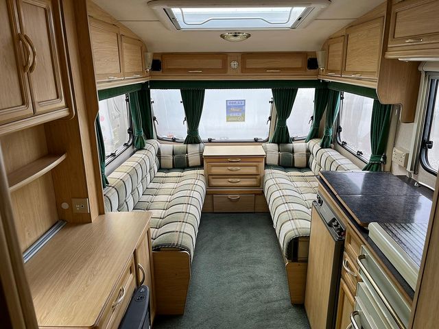 Abbey Maverick SL Touring Caravan (2001) - Picture 7