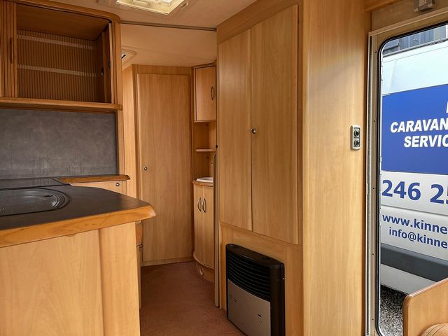 Sterling Europa 490 Touring Caravan (2003) - Picture 6