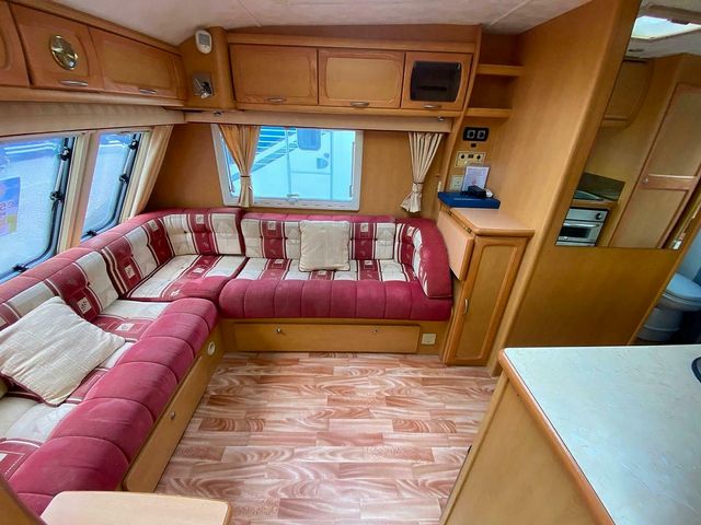 Compass Liberte Touring Caravan (2005) - Picture 12