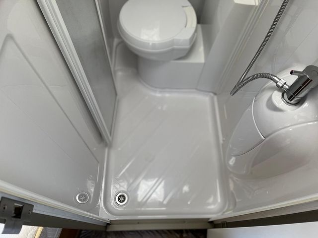 Swift Freestyle Touring Caravan (2010) - Picture 5