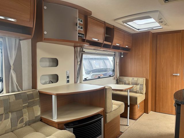 Hymer Nova - SL Touring Caravan (2008) - Picture 8