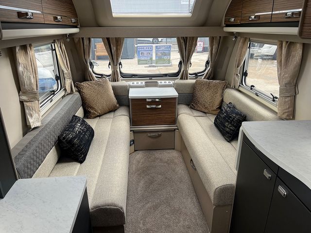 Swift Eccles 480/2 Touring Caravan (2019) - Picture 11