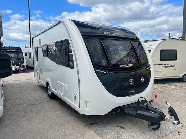 Swift Eccles 480/2 Touring Caravan (2019) - Picture 3