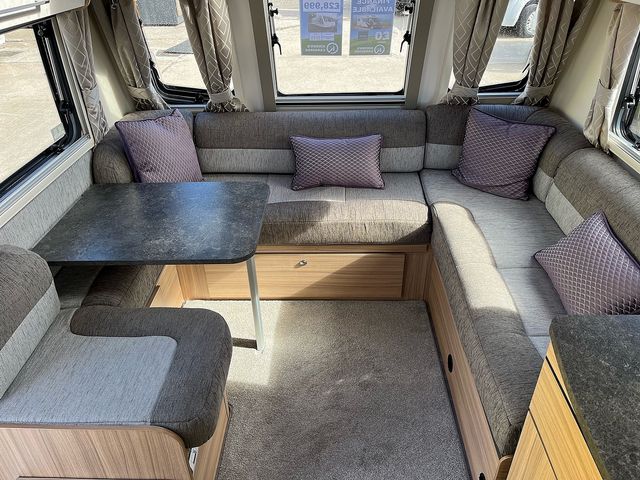 Bailey Pegasus Grande SE Messina Touring Caravan (2021) - Picture 5