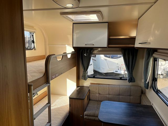 Bailey Pursuit 570-6 Touring Caravan (2018) - Picture 5