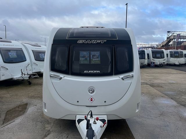 Swift Sprite Europa 560 Touring Caravan (2018) - Picture 4