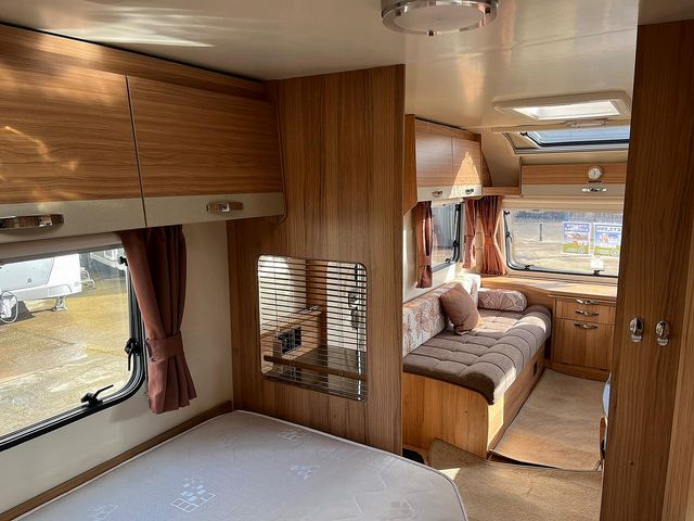 Bailey Pursuit 530/4 Touring Caravan (2014) - Picture 11