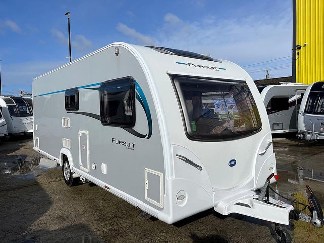 Bailey Pursuit 530/4 Touring Caravan (2014) - Picture 3