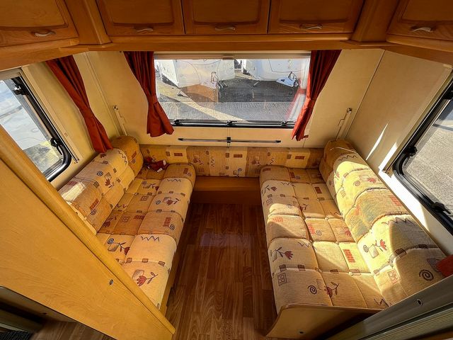 Compass 505 Touring Caravan (2005) - Picture 7