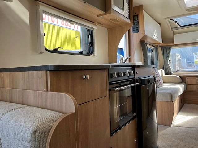 Bailey Pursuit 570/6 Touring Caravan (2018) - Picture 14