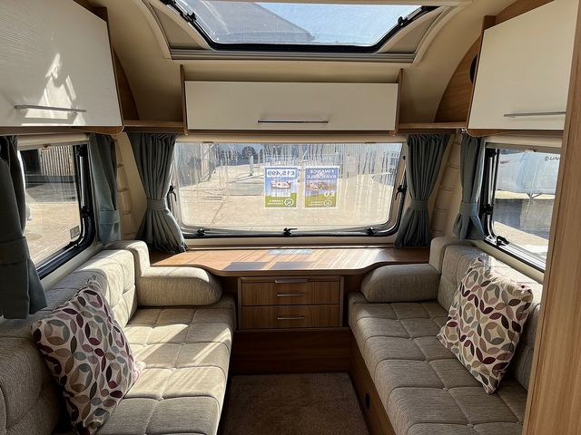 Bailey Pursuit 570/6 Touring Caravan (2018) - Picture 6