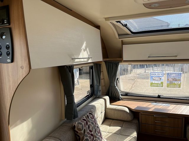 Bailey Pursuit 570/6 Touring Caravan (2018) - Picture 9