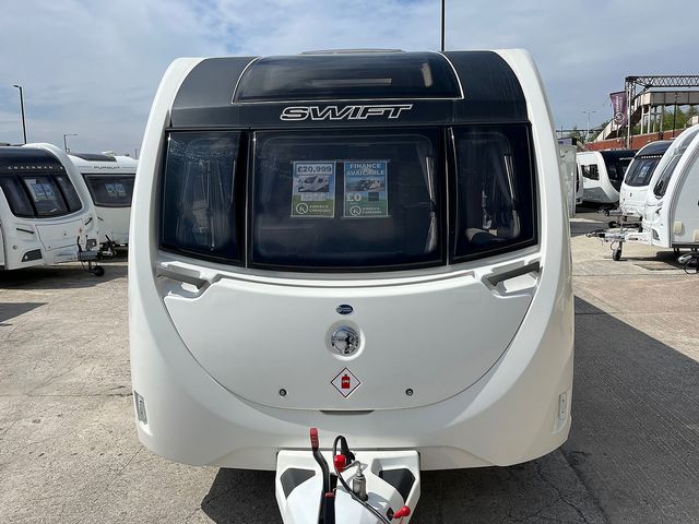 Swift Sprite Quattro FB Touring Caravan (2018) - Picture 6
