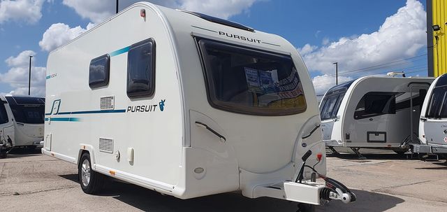 Bailey Pursuit 430/4 Touring Caravan (2017) - Picture 5