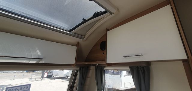 Bailey Pursuit 430/4 Touring Caravan (2017) - Picture 8