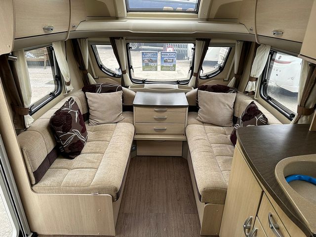 Sterling Elite Touring Caravan (2011) - Picture 5