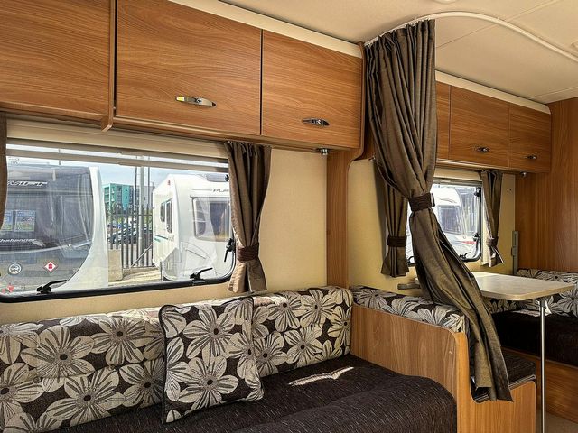 Swift Sprite Quattro FB Touring Caravan (2013) - Picture 5