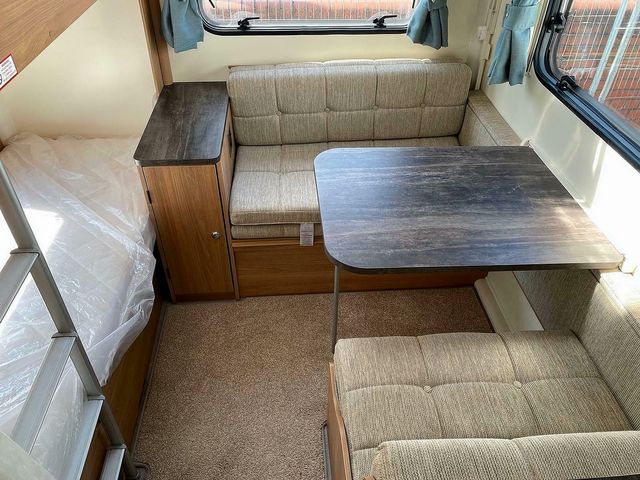 Bailey Persuit 570/6 Touring Caravan (2018) - Picture 5