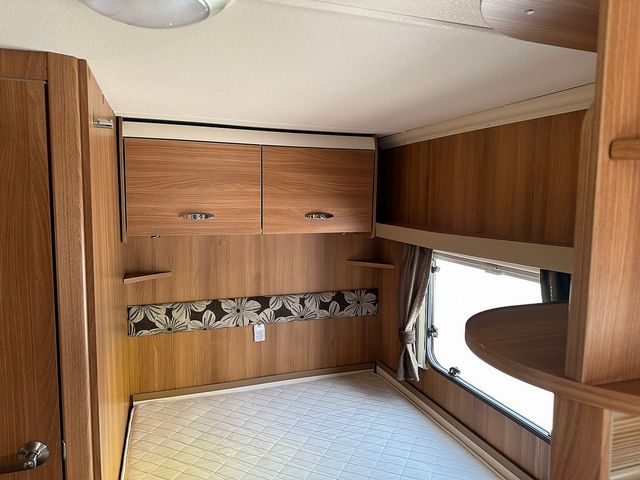 Swift Sprite Quattro FB Touring Caravan (2013) - Picture 9