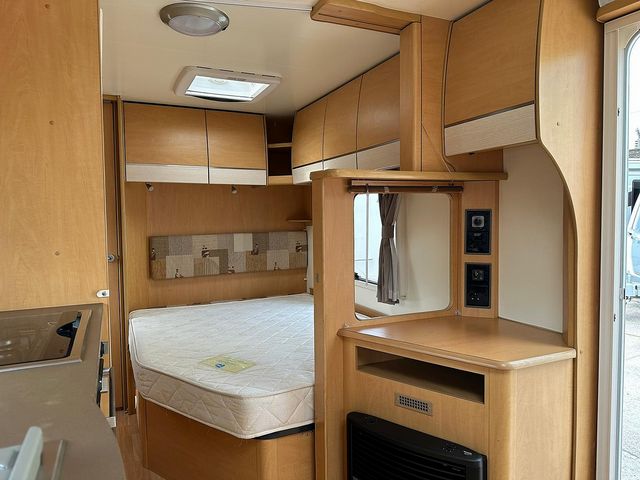 Bailey Pegasus 534 Touring Caravan (2010) - Picture 8