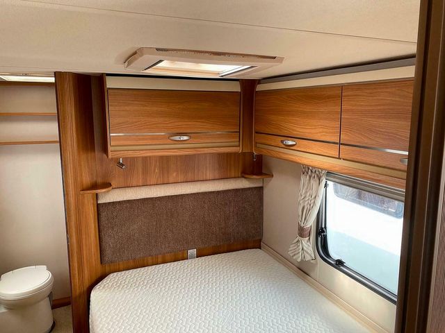 Swift Corniche Touring Caravan (2014) - Picture 3