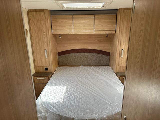 Coachman Pastiche 545/4 Touring Caravan (2012) - Picture 7