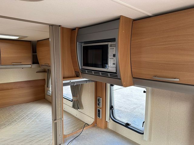 Swift Fairway 540 Touring Caravan (2007) - Picture 10