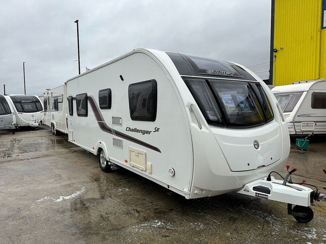 Swift Challenger SE 580 Touring Caravan (2014) - Picture 2