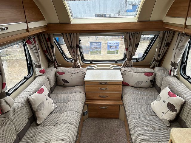 Swift Challenger SE 580 Touring Caravan (2014) - Picture 6