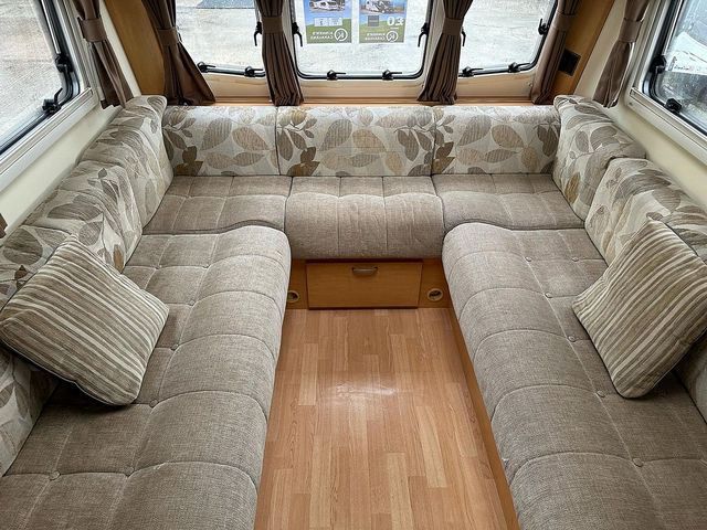 Bailey Olympus Touring Caravan (2008) - Picture 8