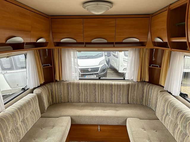 Hymer Nova Touring Caravan (2005) - Picture 7