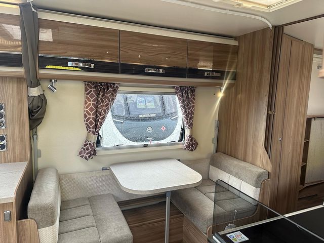 Swift Conqueror 630 Touring Caravan (2017) - Picture 10