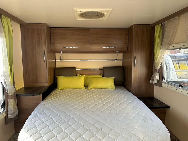 Chausson Welcome 716 FB Motorhome (2014) - Picture 11