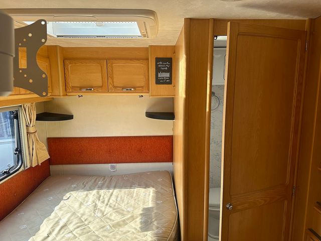 Elddis Knightsbridge SE 534 Touring Caravan (2006) - Picture 10