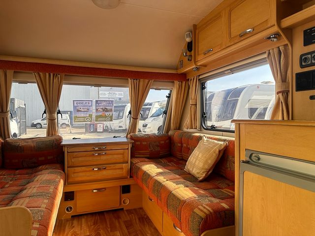 Elddis Knightsbridge SE 534 Touring Caravan (2006) - Picture 7
