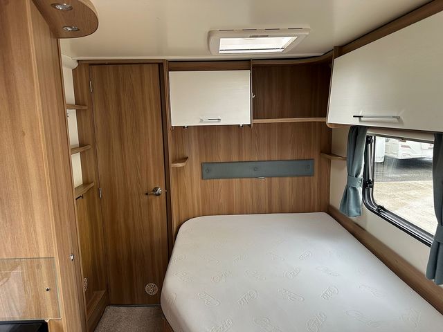 Bailey Pursuit 430/4 Touring Caravan (2018) - Picture 8