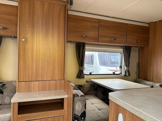 Swift Freestyle 56 Touring Caravan (2013) - Picture 9