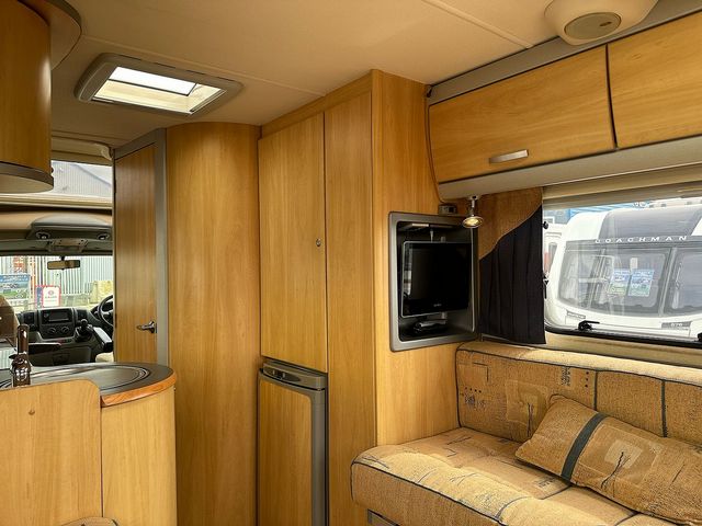Ace Airstream 630 PR Motorhome (2007) - Picture 13