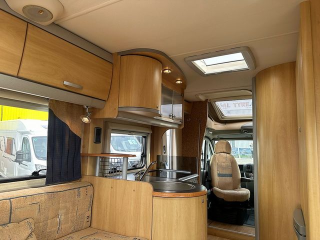 Ace Airstream 630 PR Motorhome (2007) - Picture 14
