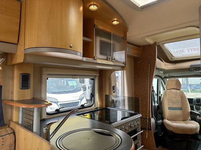 Ace Airstream 630 PR Motorhome (2007) - Picture 21