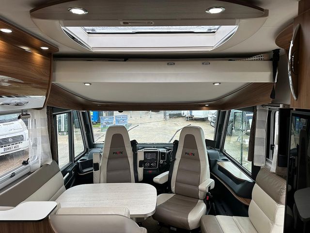 Pilote Sensation G700 Motorhome (2016) - Picture 5