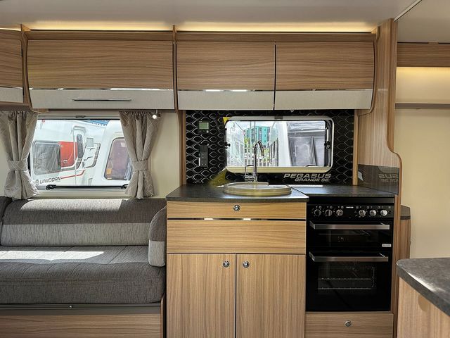 Bailey Pegasus Grande SE Touring Caravan (2023) - Picture 4