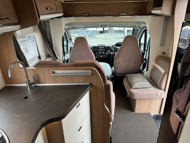 Carthago Malibu Motorhome (2020) - Picture 12