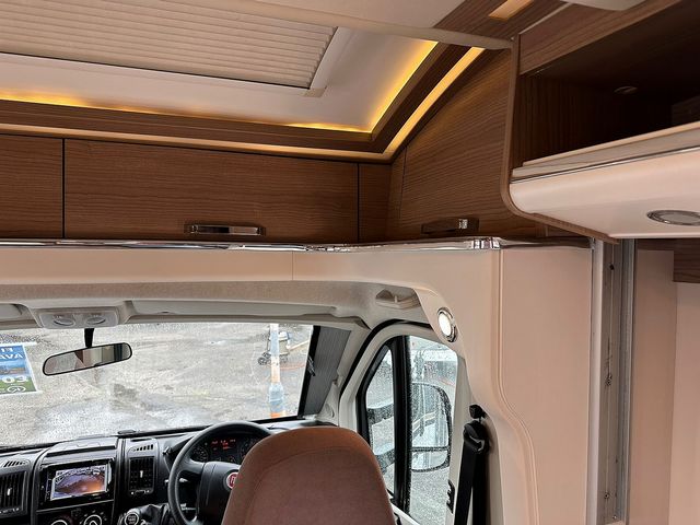 Carthago Malibu Motorhome (2020) - Picture 6