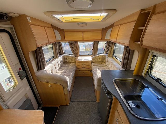 Coachman Amara Kimberley Touring Caravan (2010) - Picture 5